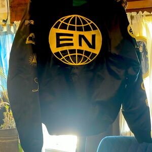 Official tour Bomber